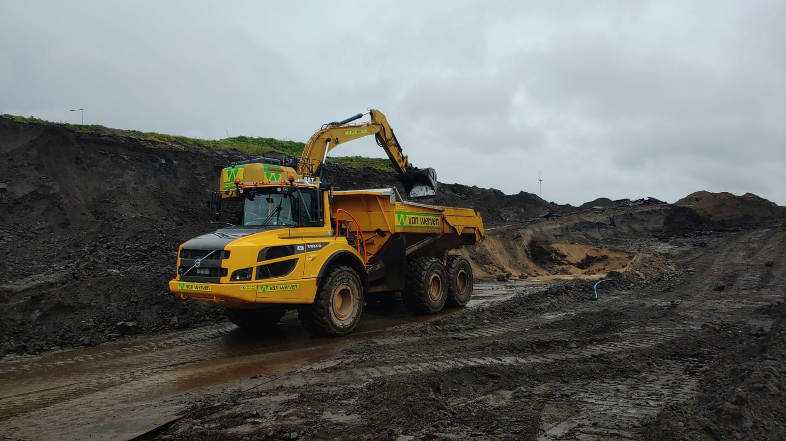 knik-dumper-6x6-18-m3